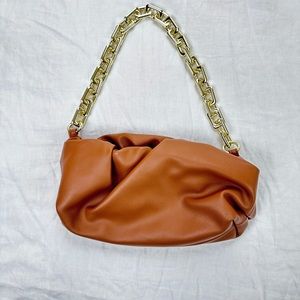 Chain cloud dumpling bag